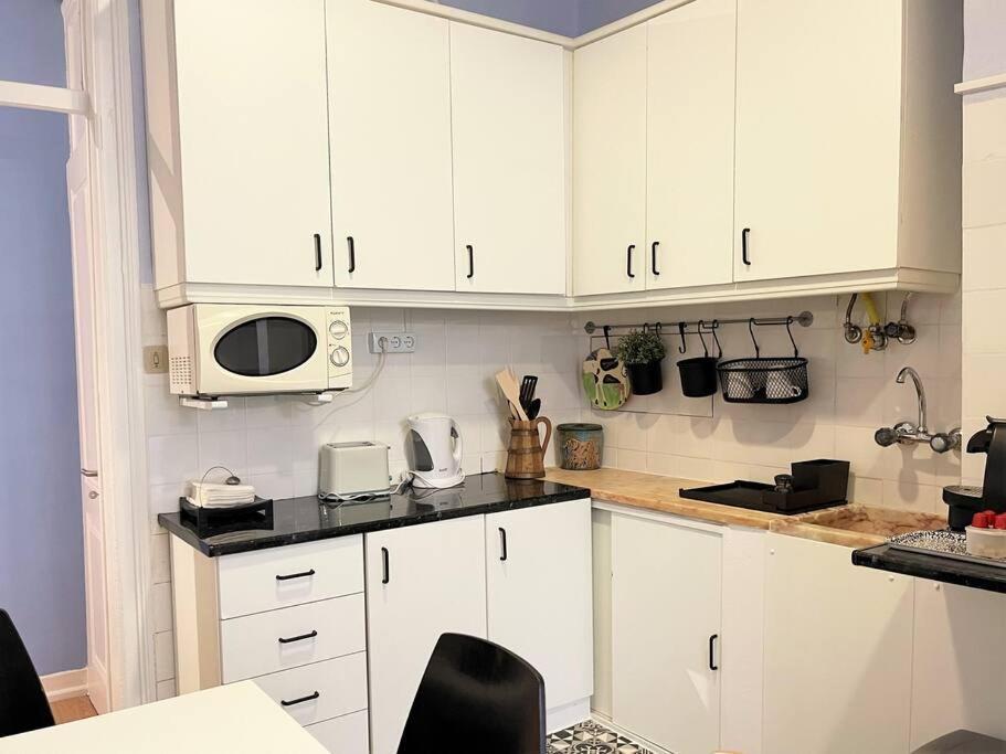 Mc Warm Romantic 3br2ba @ Trendy Principe Real Lissabon